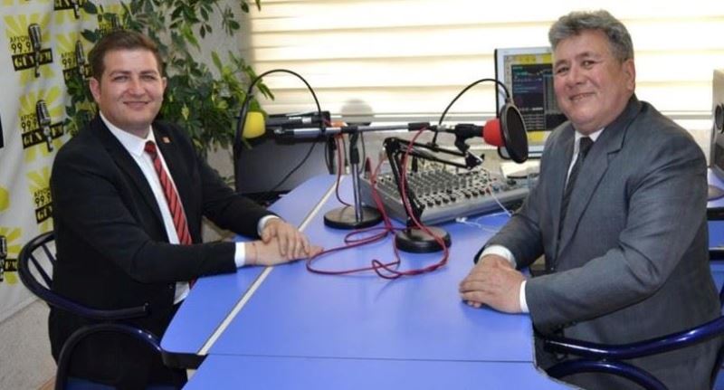 Türkiye’de bir ilk; Baba sordu, oğlu yanıtladı