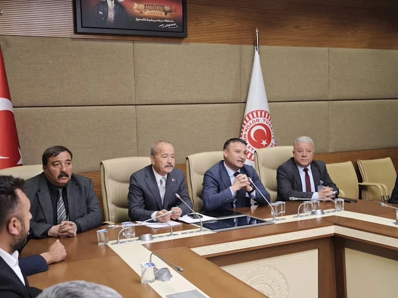 MHP Afyonkarahisar Milletvekili Taytak, Muhtarlarla TBMM
